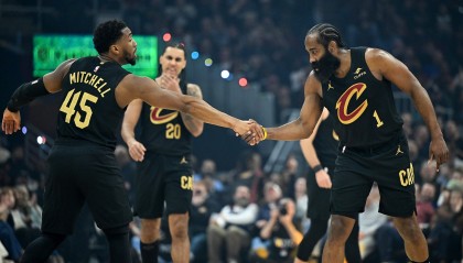 世界杯官网直播客户端下载入口-NBA彩经：湖人德比战击沉快船 骑士客场大胜黄蜂 掘金击败开拓者
